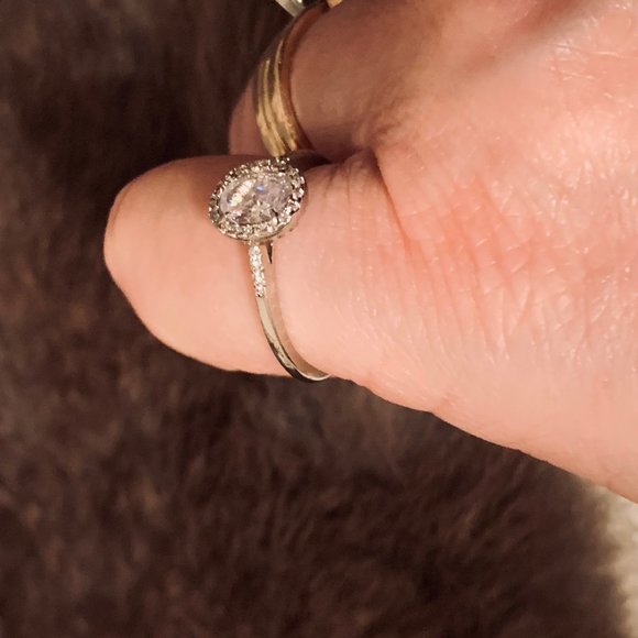 Twp Clear Gemstone Rings - Picture 5 of 14